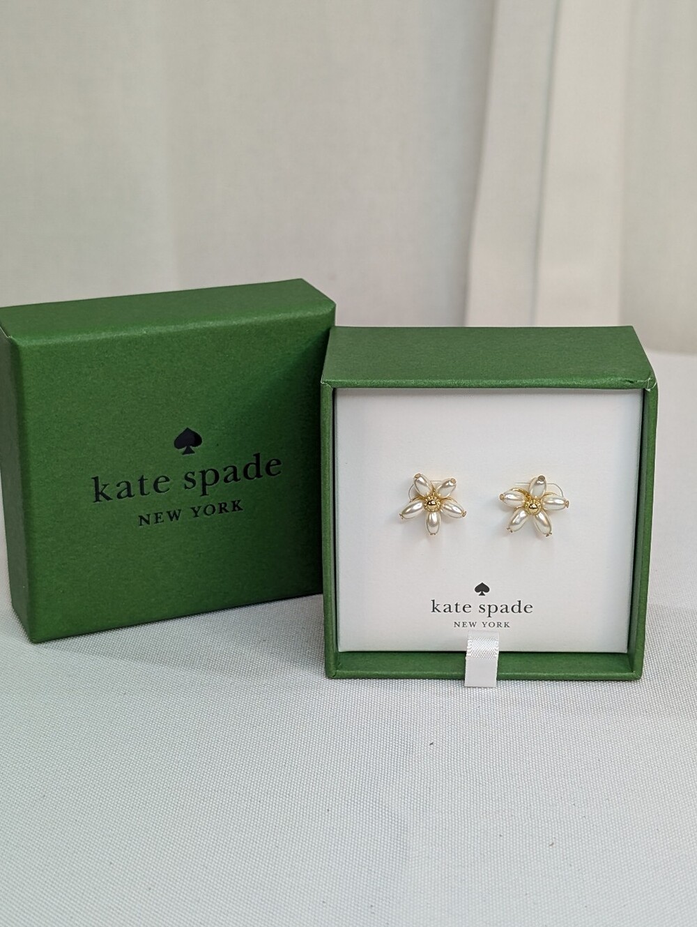 Kate Spade Flower Earrings With Gold Tone And Faux Pearl - Picture 4 of 6
